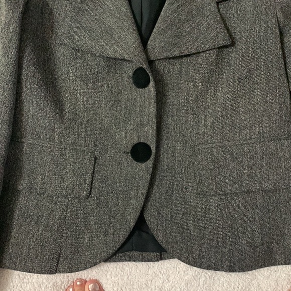 jMichaels Blazer and Pants set. - Picture 9 of 16